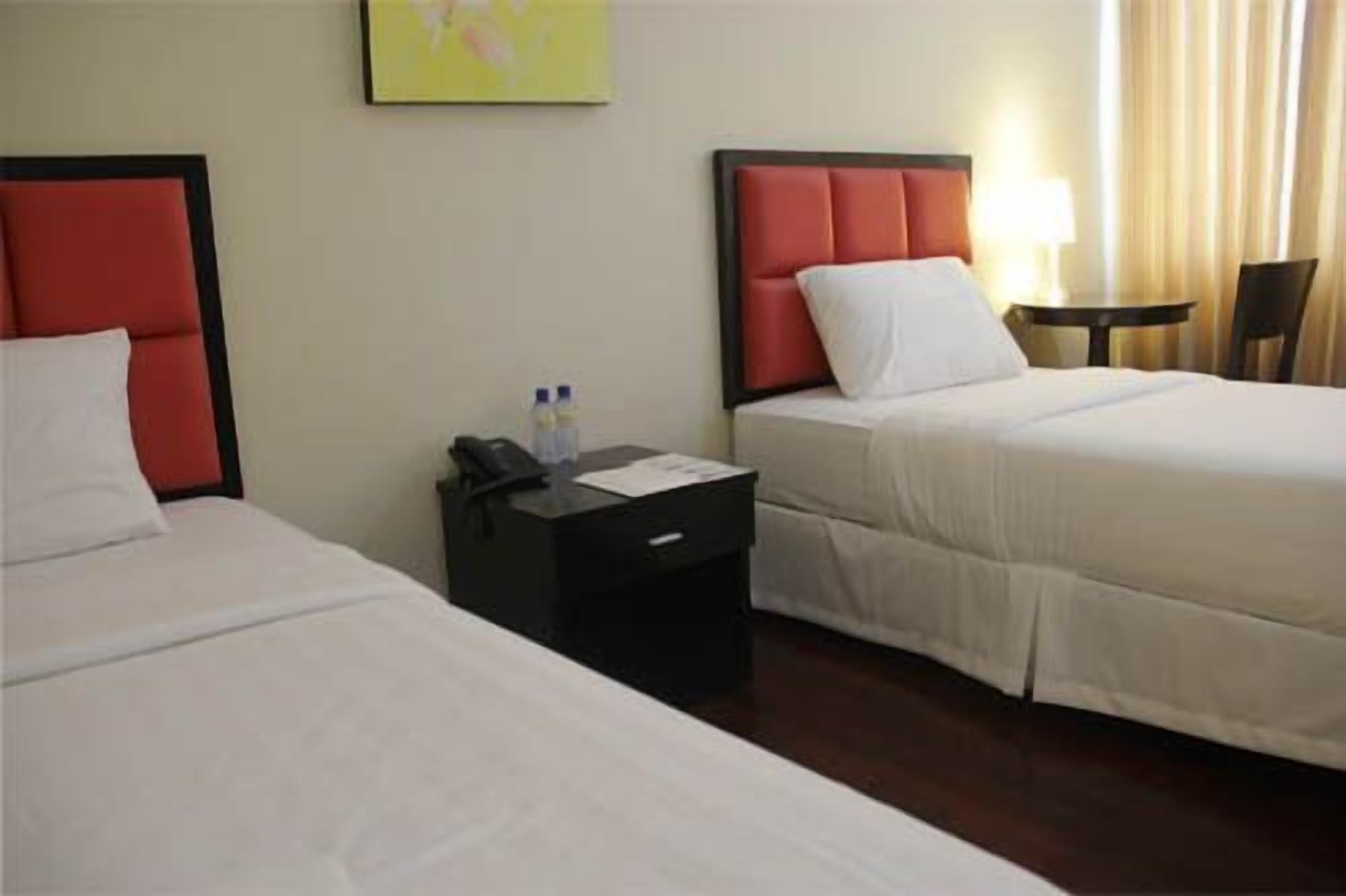 Arabelle Suites Tagbilaran City Ngoại thất bức ảnh