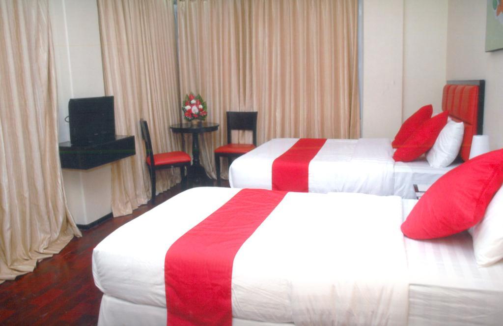 Arabelle Suites Tagbilaran City Ngoại thất bức ảnh